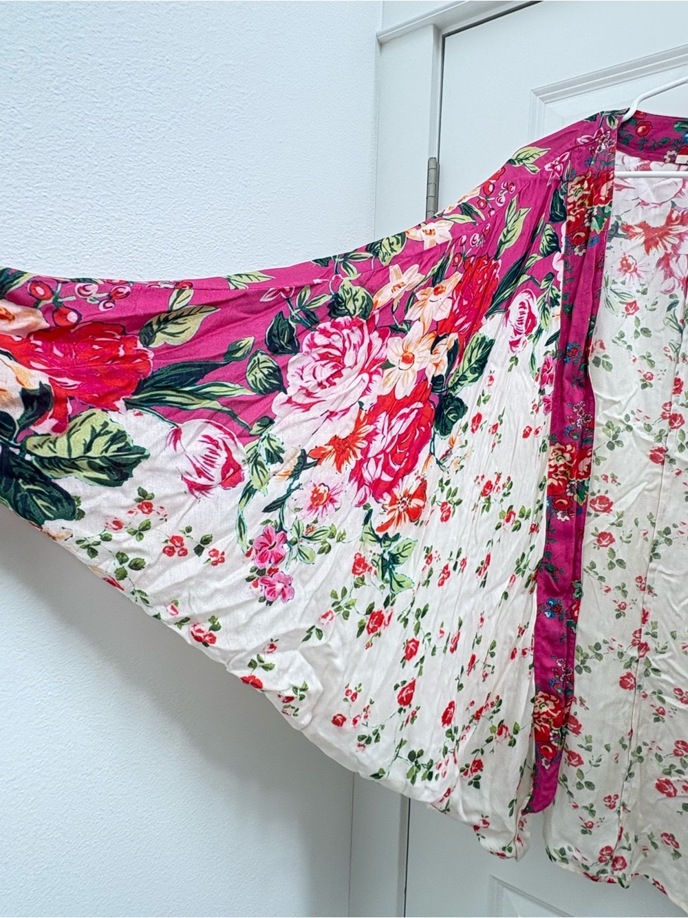 Anthropologie - Floral Kimono Cardigan in Hot Pink & White